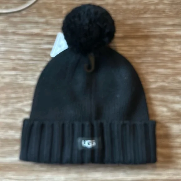 UGG Pom Pom Knit Beanie Hat Light Black Women’s NEW - Picture 5 of 5